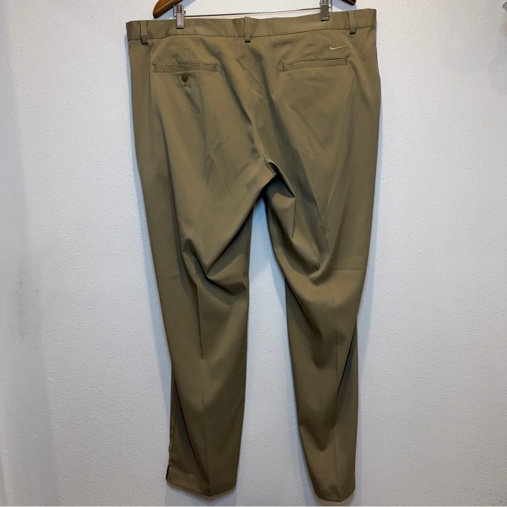 Nike Dri-Fit Men’s Golf Tour Performance Flat Front Chinos-Khaki Pants 42x32